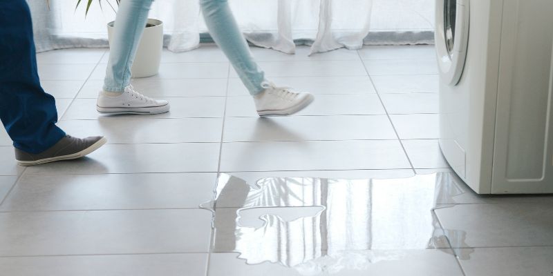 Máquina de Lavar Vazando Água Quando Enche em Curitiba: Confira 6 Dicas